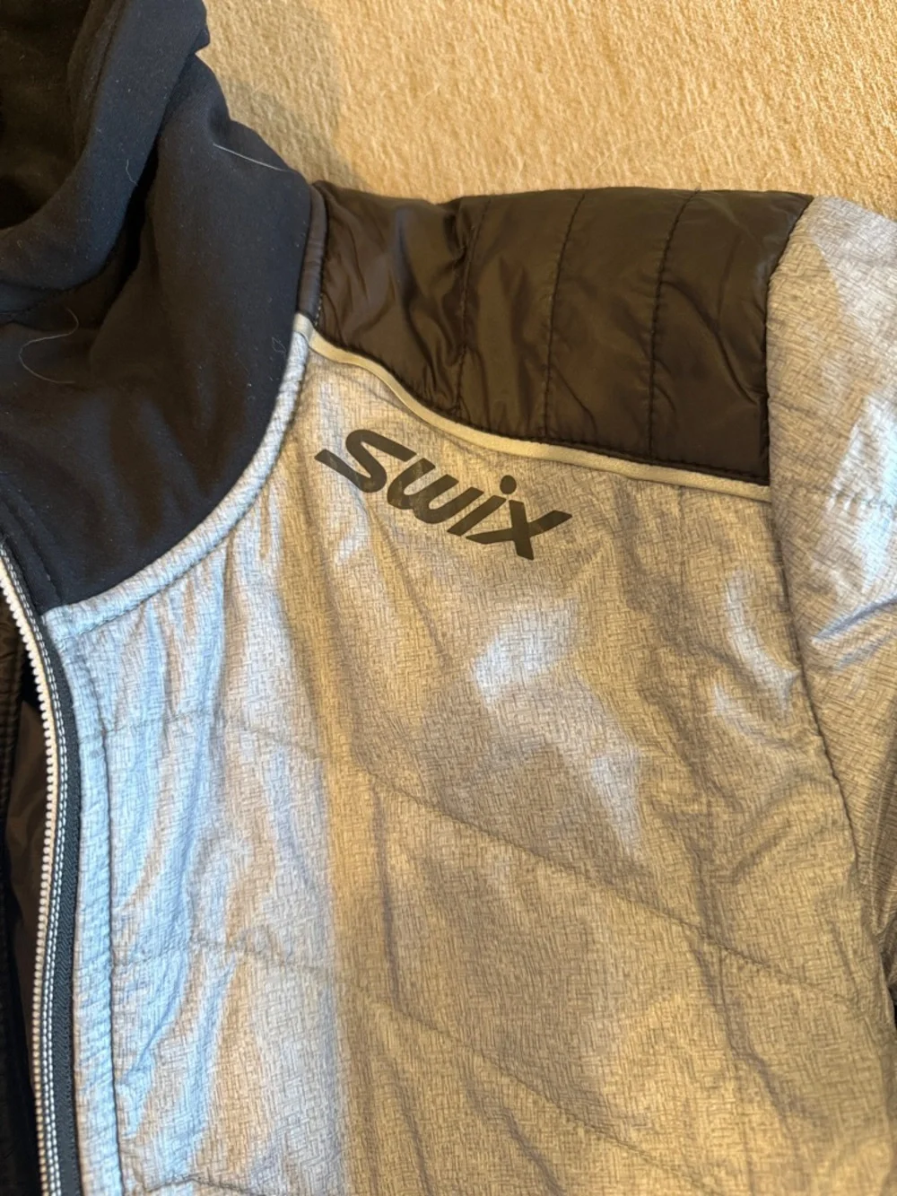 Swix Women's Silver Quilted Performance Puffer Jacket - Picture 2 of 4